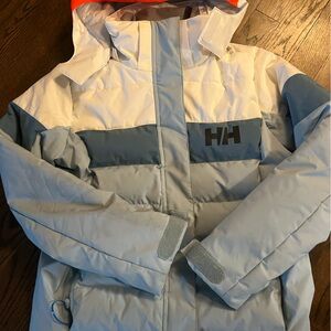 Helly Hansen Girls Junior Ski Jacket. Worn a few last year before outgrown.